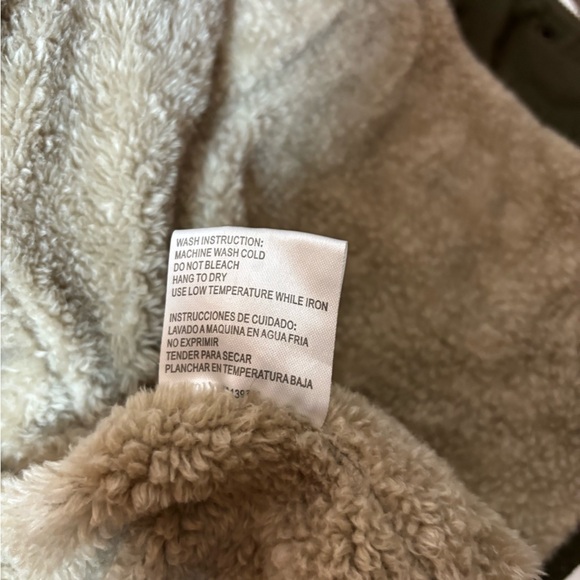 Snobbish Olive Army Green Women's Lined Vest - Picture 6 of 9